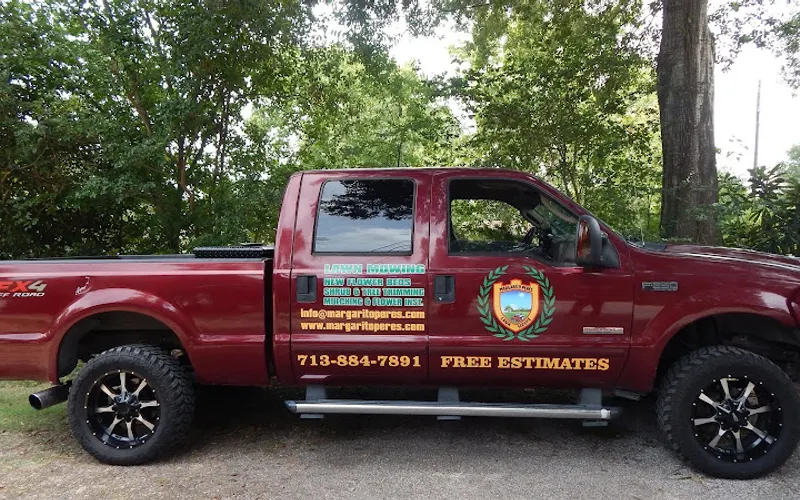Margarito Peres Lawn Service — Lawn care service