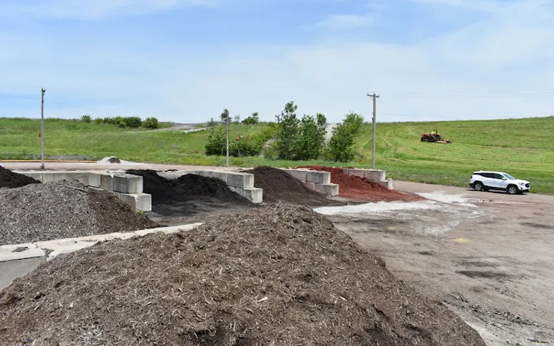 St Louis Composting — Mulch supplier