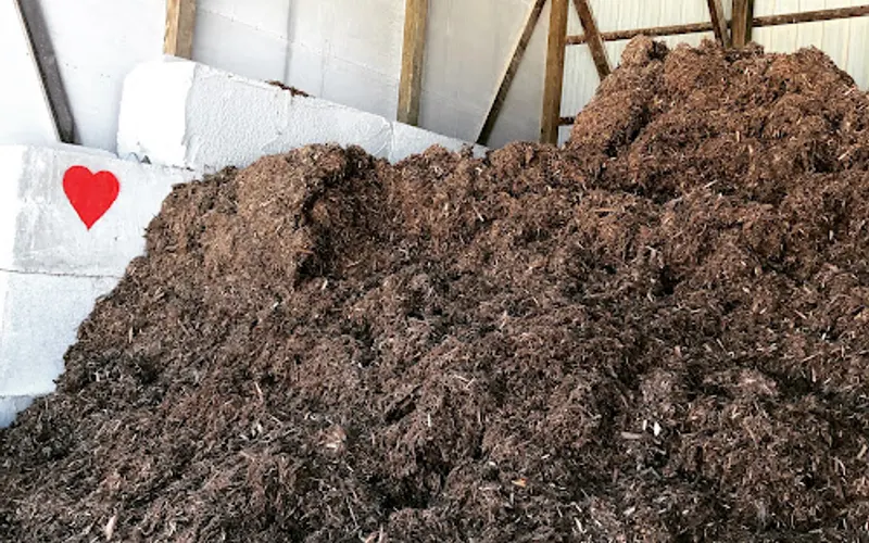 Hiawatha Supply — Landscaping supply store