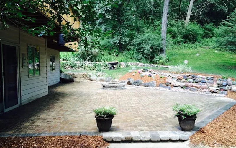 Lawns R Us Landscaping and Snow Removal — Landscaper