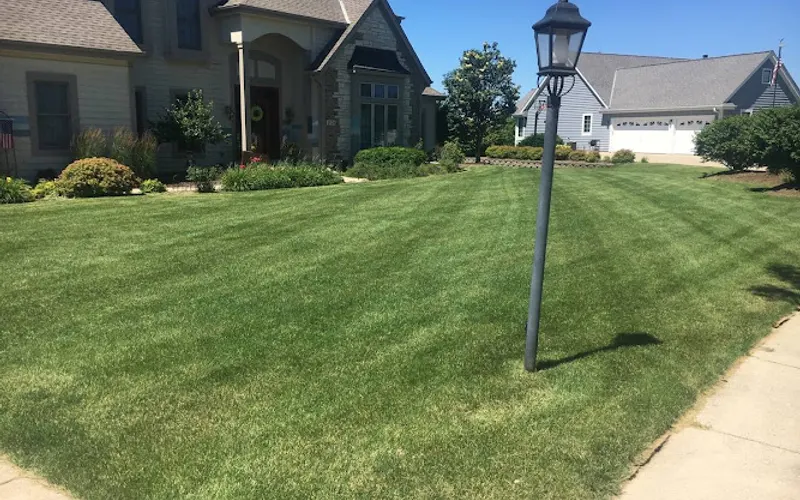 JP Seasonal Services LLC — Landscaper