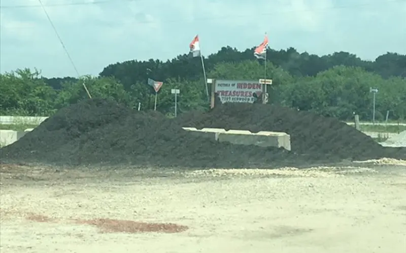Discount Carpet Warehouse & Bargain Resale Shop — Discount store
