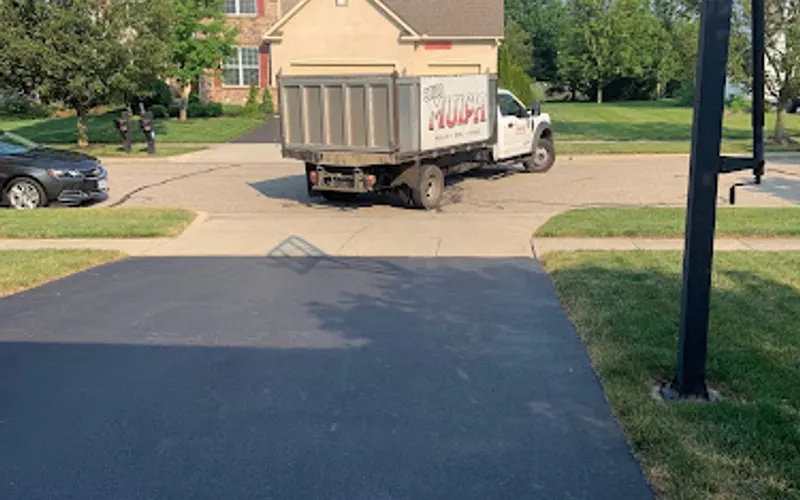 Wholesale Mulch Company — Mulch supplier
