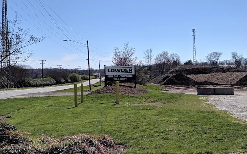 Lowder Mulch & Topsoil — Mulch supplier