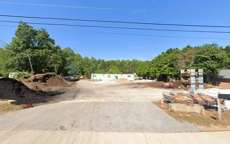 A Southern Nursery — Mulch supplier