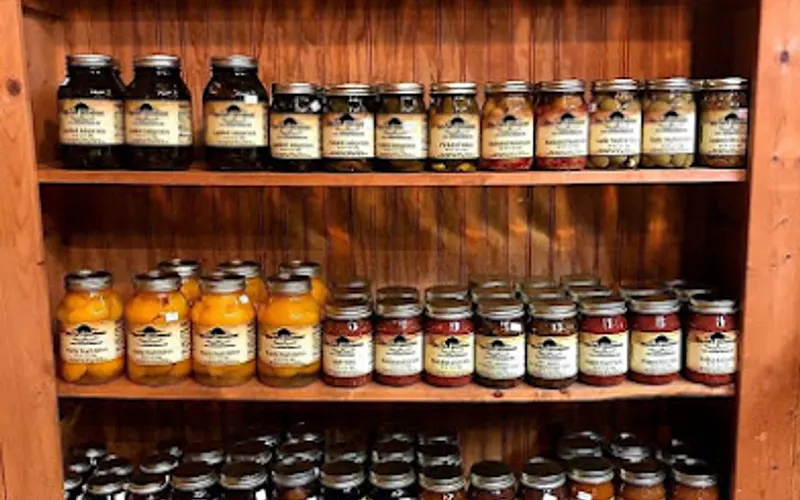Walton's Greenhouse Amory — Garden center