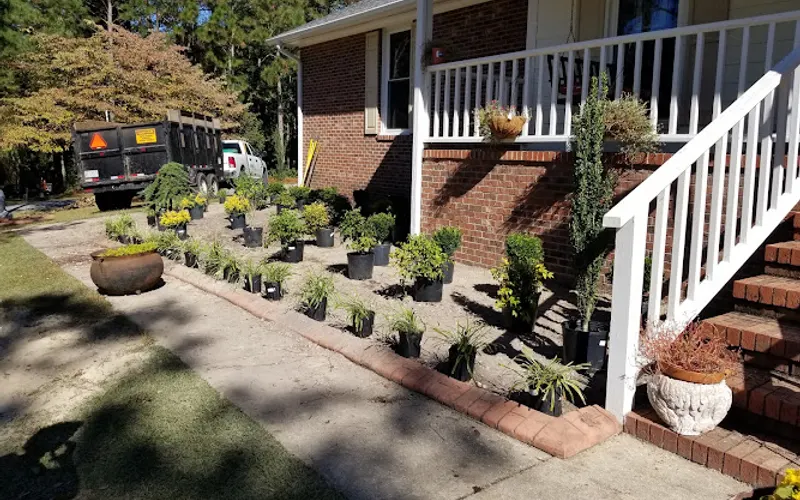 Smith's Lawn & Tree Company, LLC — Landscaper