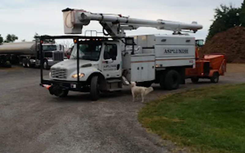 Spring Garden Farm — Mulch supplier