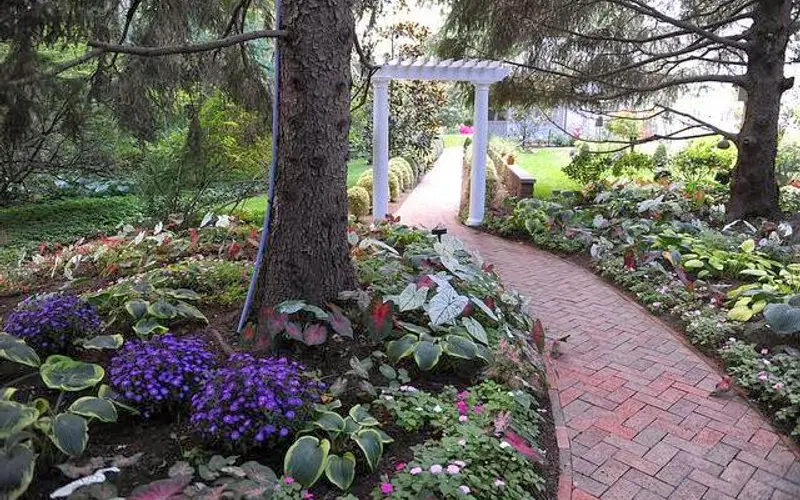 Gregs Landscaping — Landscaper