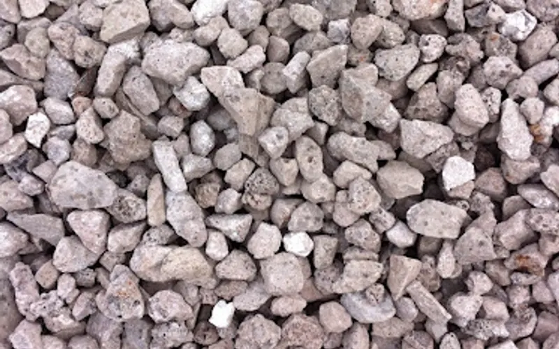 Total Recycling Quarry: Crushed Concrete Blacktop Millings Slag Aggregates and Topsoil — Crushed stone supplier