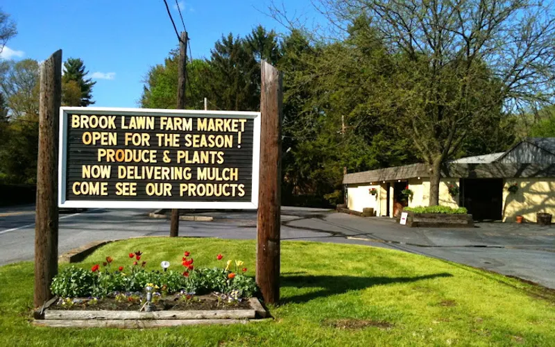 Brook Lawn Farm Market — Farm