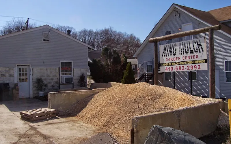 King Mulch — Mulch supplier