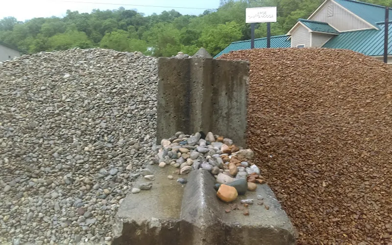 Tom's Mulch & Landscaping — Landscaping supply store