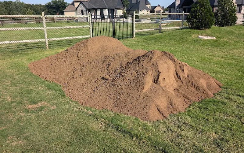 Tulsa Topsoil — Topsoil supplier