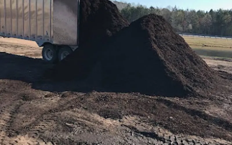Tidewater Mulch & Material — Topsoil supplier