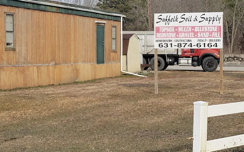 Suffolk Soil & Supply Ltd — Topsoil supplier