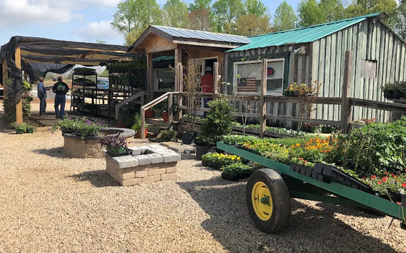 Rolesville Farmers Market LLC & Landscaping Supplies — Mulch supplier