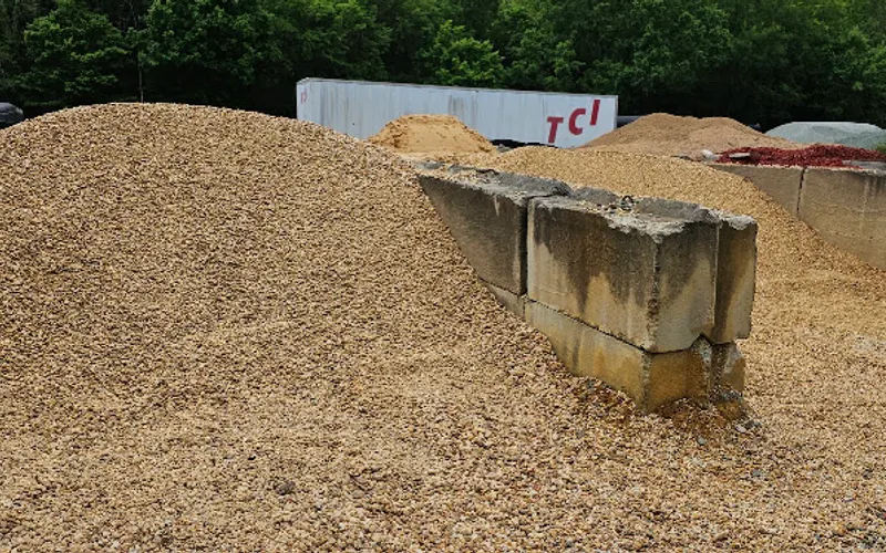 B & L Supply — Landscaping supply store