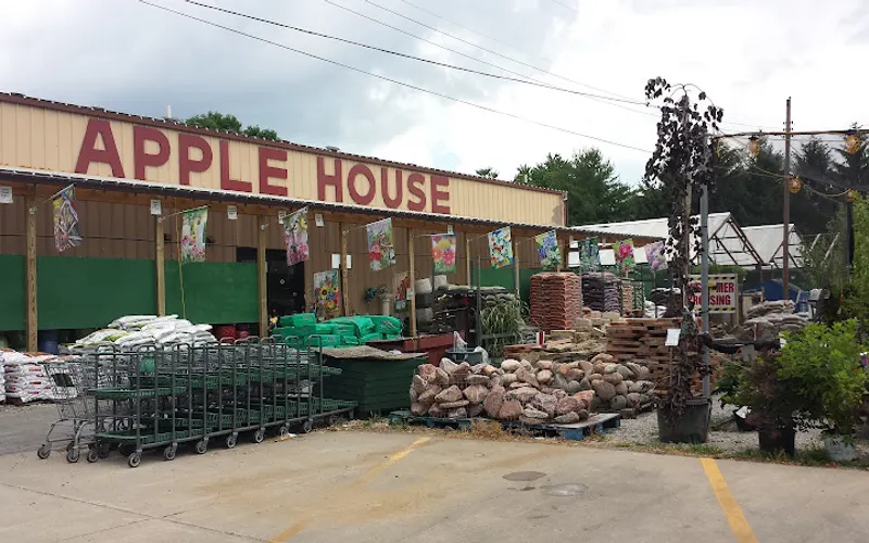 Apple House Home & Garden Center — Garden center