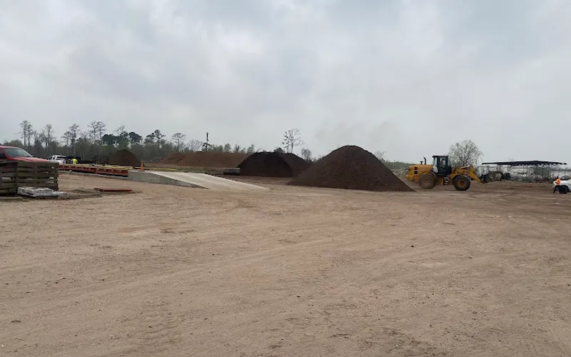 Living Earth - Beaumont Highway — Mulch supplier