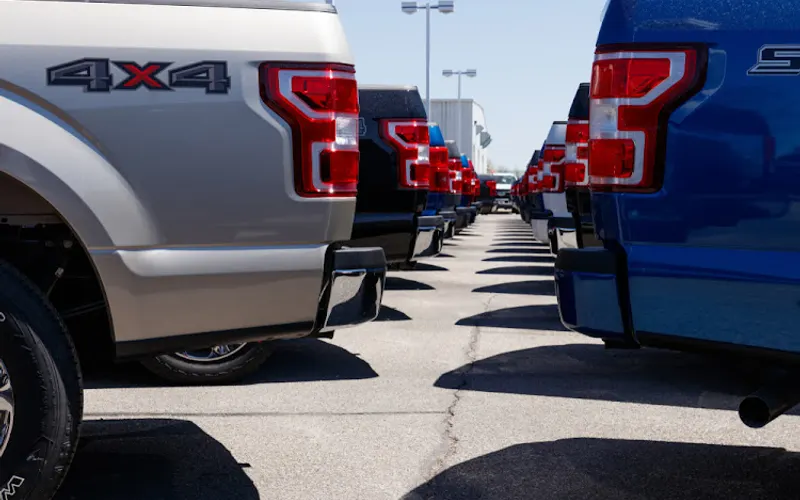 Brick's Truck Sales — Used truck dealer