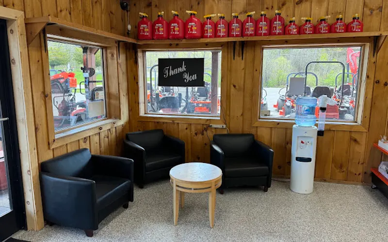 Townline Equipment — Tractor dealer