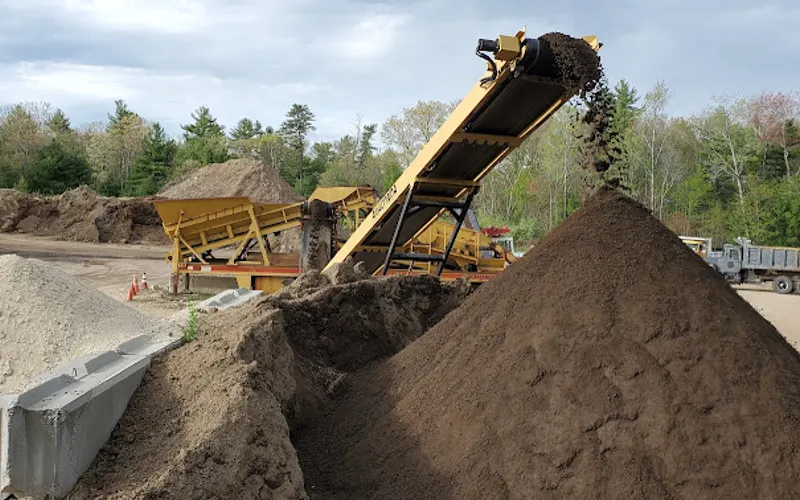 DiCenzo Brothers Recycling — Landscaping supply store