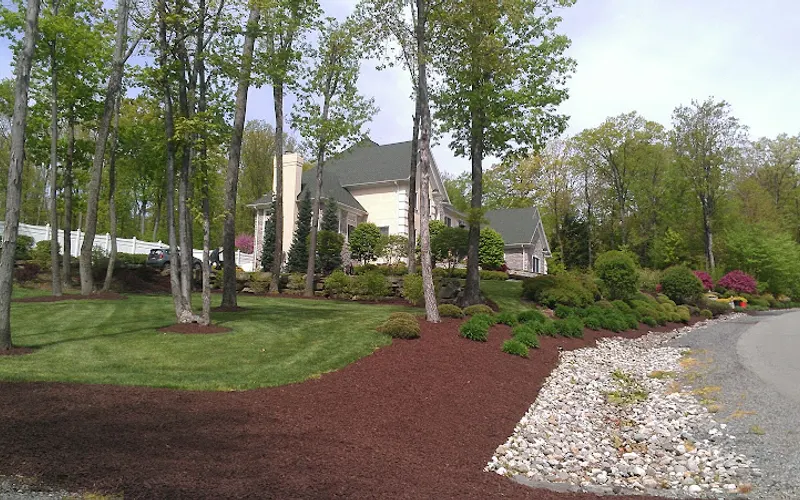 Desperate Landscapes and Lawn Care — Landscaper