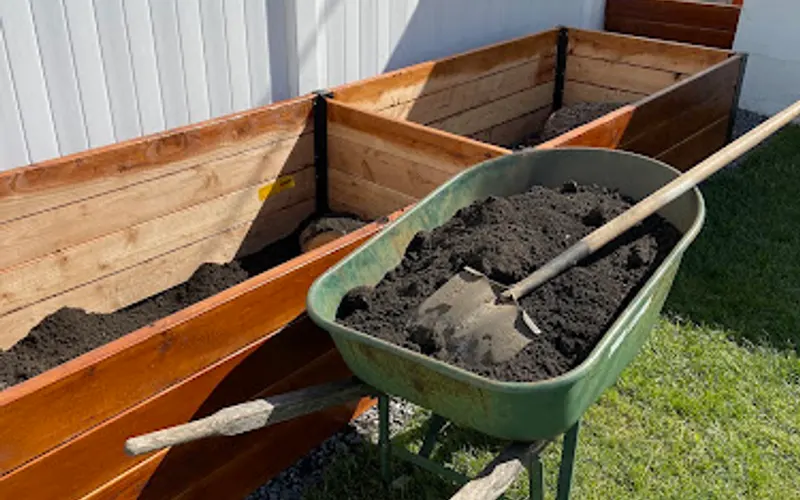 Island Hopper Landscape Supplies Ltd. — Topsoil supplier