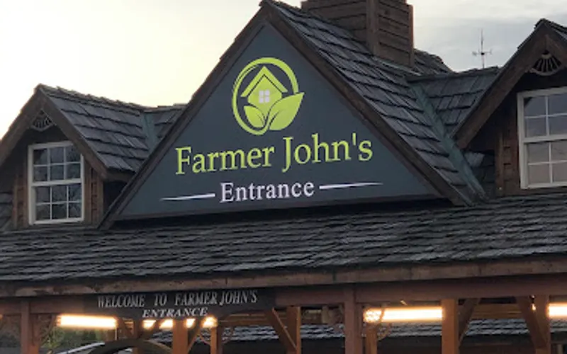 Farmer John's Home Garden & Fashion — Garden center