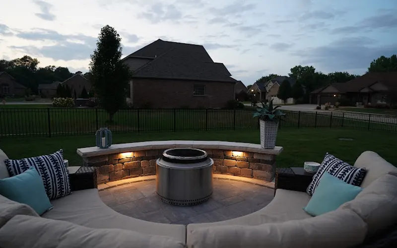 F & W Lawn Care & Landscaping — Lawn care service