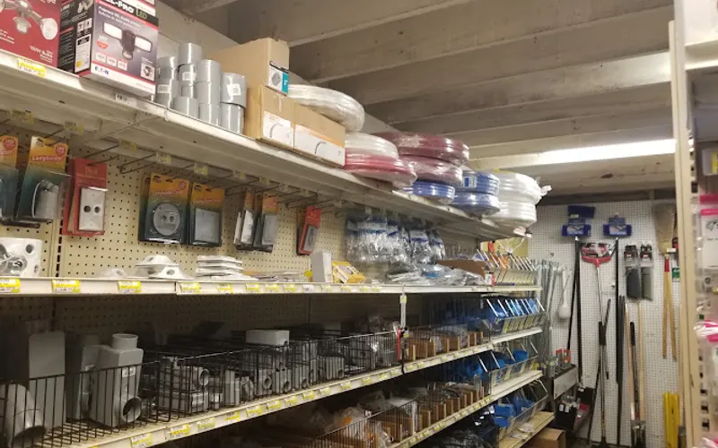 Copeland Lumber — Lumber store