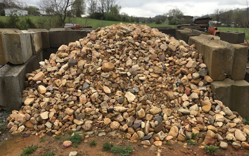 Yard Fix It Shoppe — Landscaping supply store
