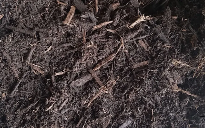 Yorlets Farm and Garden, LLC — Topsoil supplier