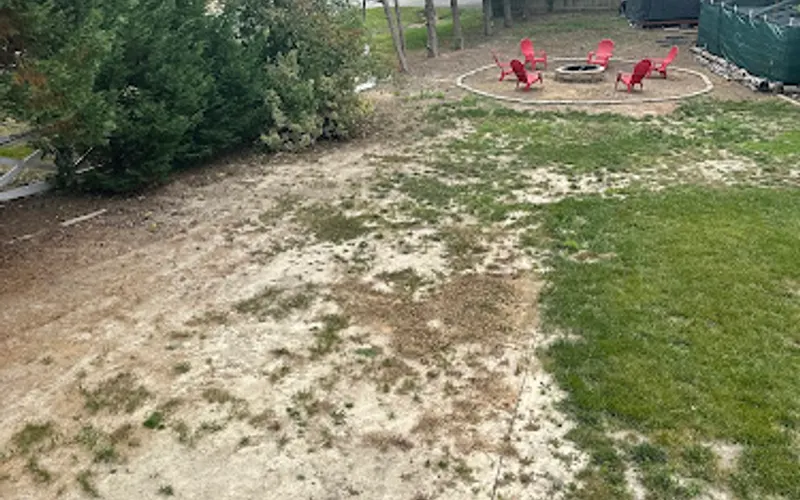 J B Mulch Sales Inc — Mulch supplier