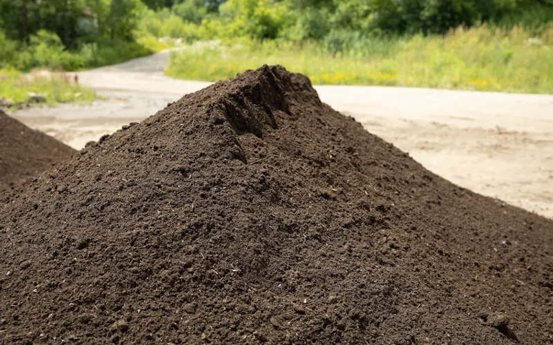 Scott's Topsoil — Topsoil supplier