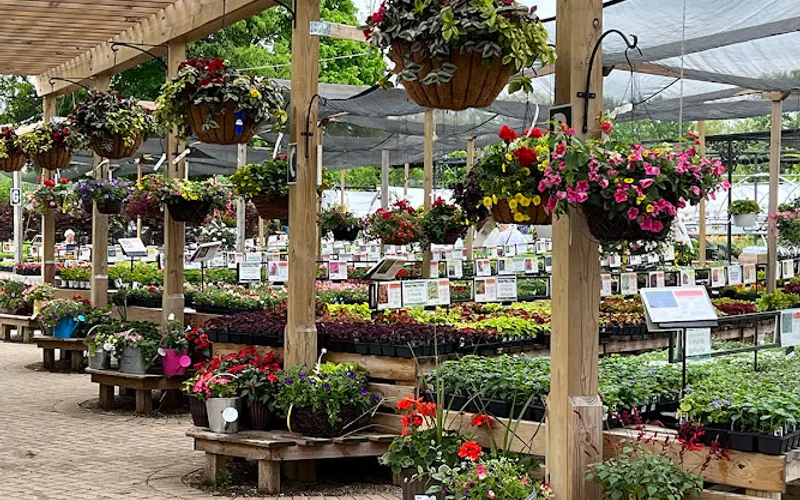 Platt Hill Nursery — Garden center