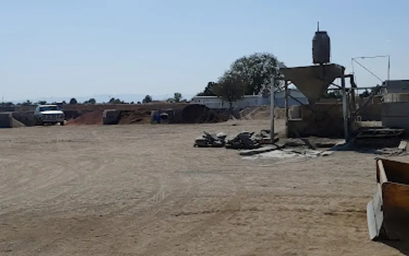 Big Iron Landscape Materials — Landscaping supply store
