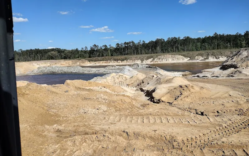 Bedford Borrow Pit — Dirt supplier