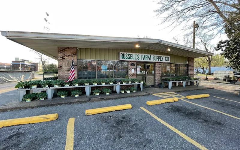 Russell's Farm Supply Co — Garden center