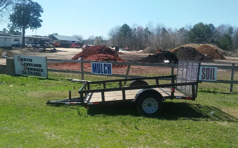 Earth Leveling Service Cullman — Mulch supplier