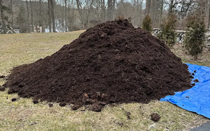 Ferris Mulch Products LLC — Topsoil supplier