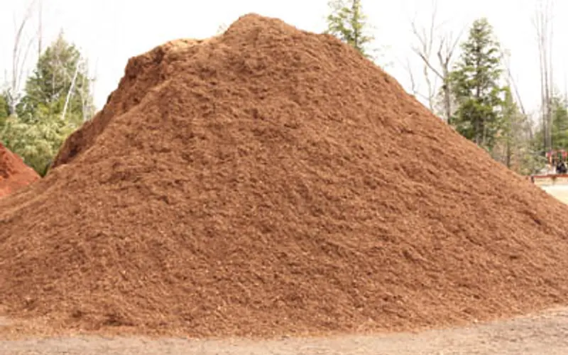 Thomas E Huckins LLC — Mulch supplier