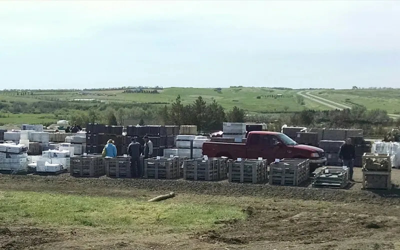 Coldspring Bismarck Selection Center — Stone supplier