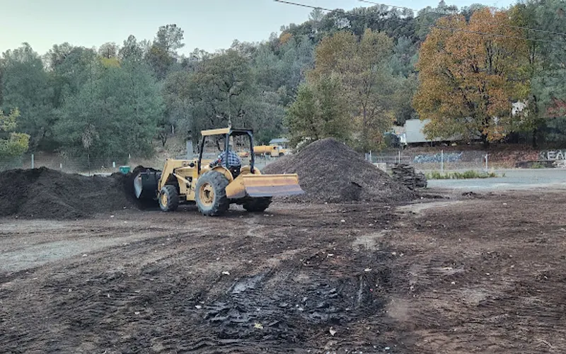 Earth Traders Premium Landscape — Landscaping supply store