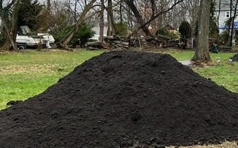 Thomas Farrell Landscape Supply Inc. — Landscaper