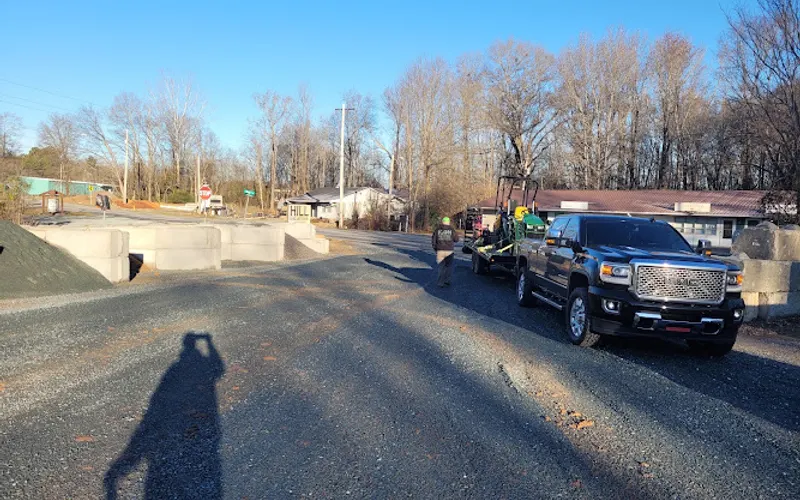 Hill Sand And Gravel — Sand & gravel supplier