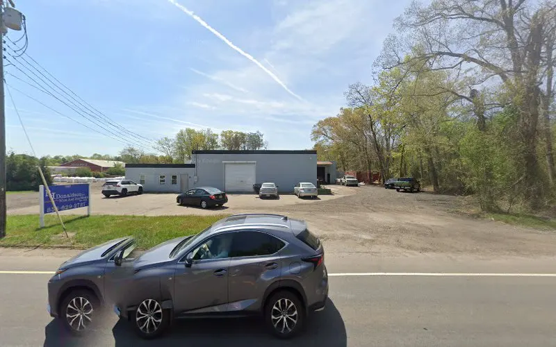 Home and Country USA — Garden center