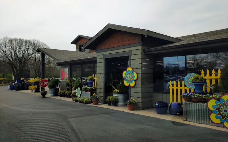 Prairie Gardens — Garden center