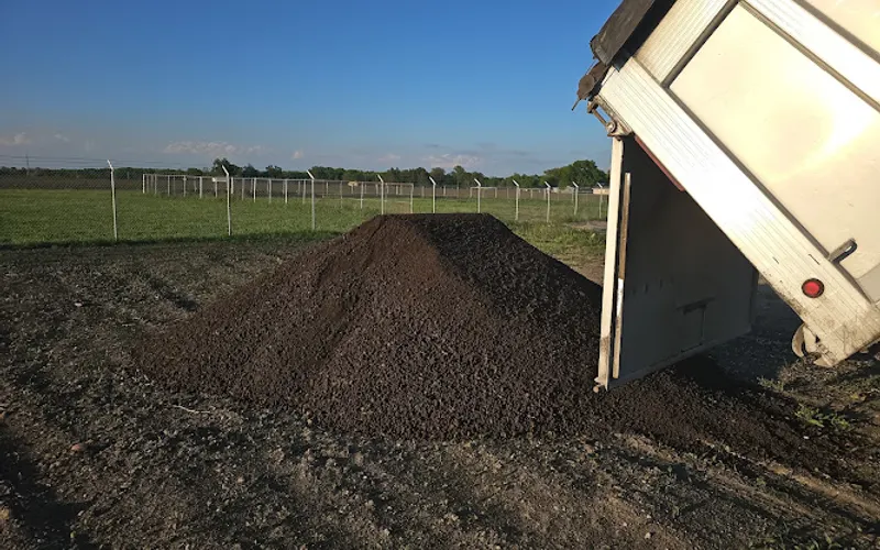 Spring Leaf Acres — Sand & gravel supplier